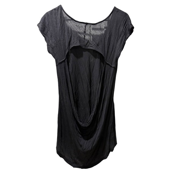 Mudd‎ Black Top with Back Cut Out and High-Low Hem Size M - Picture 4 of 4